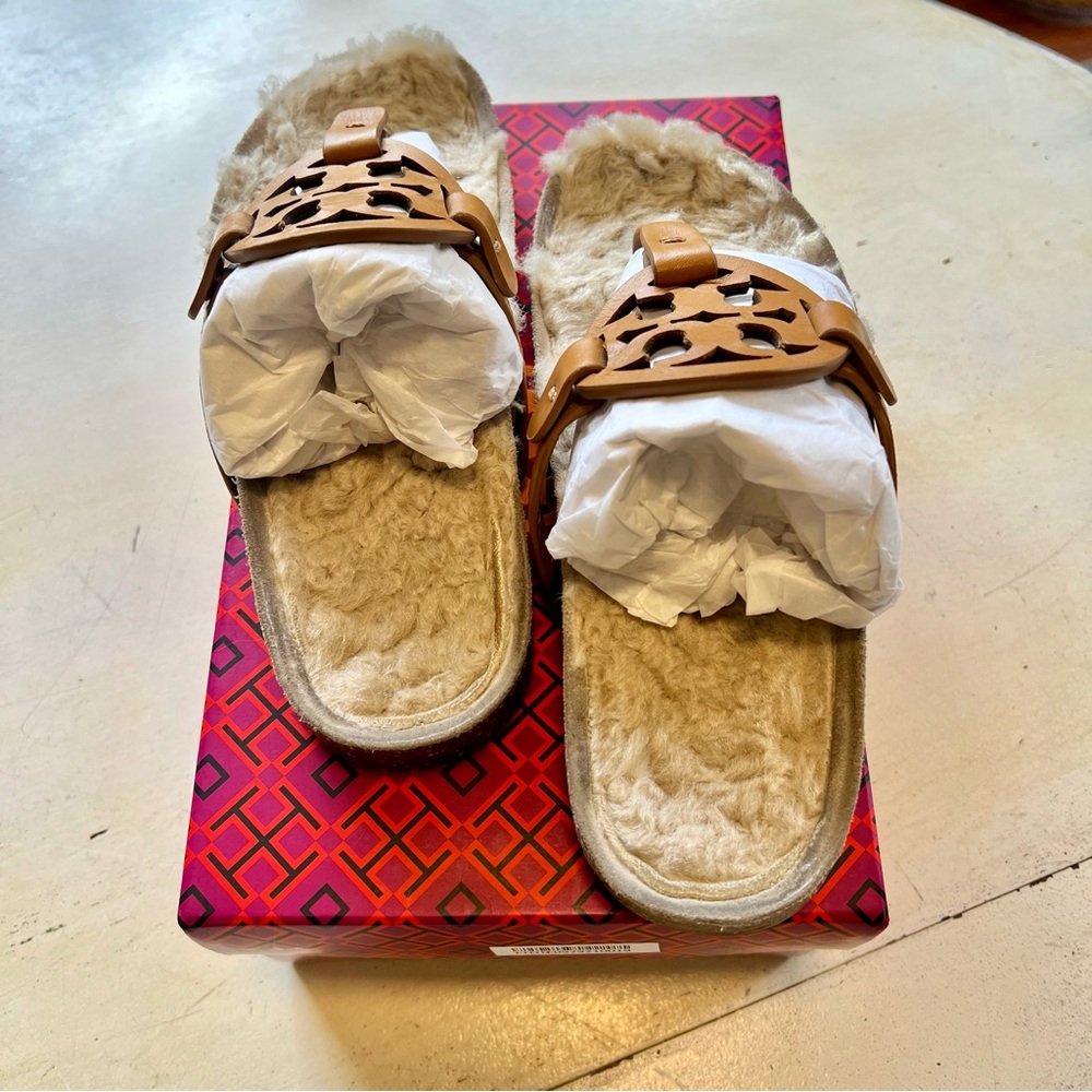 Tory Burch Miller Cloud Shearling - Picture 5 of 8